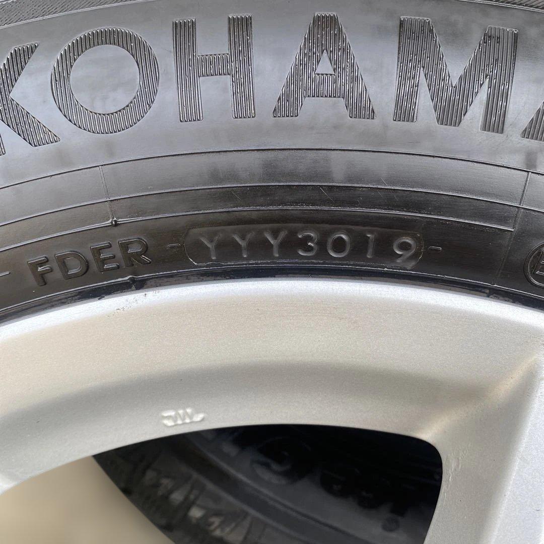 トヨタ純正アルミ付 215/60R17スタッドレスヨコハマIG60 C-HR