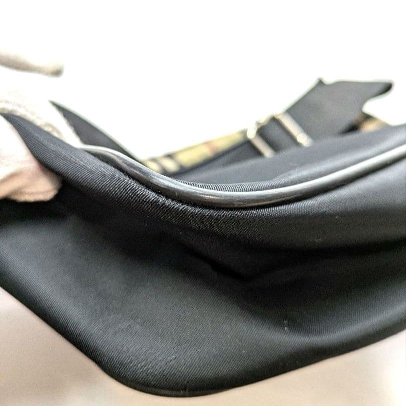 BURBERRY　ショルダーバッグ　ナイロン　ノバチェック　ブラック　良品