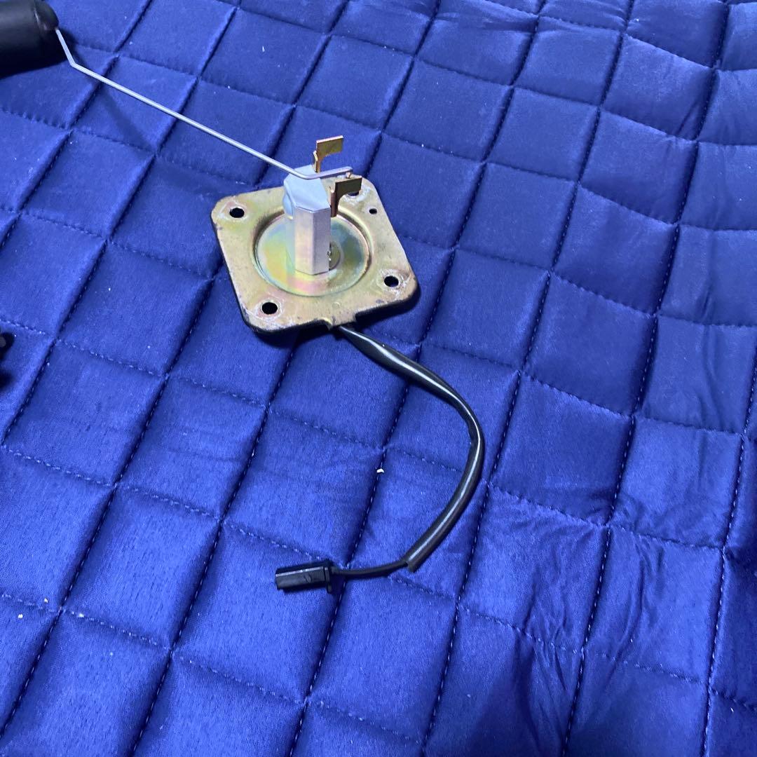 CB400fourNC36 燃料コックとセンサー