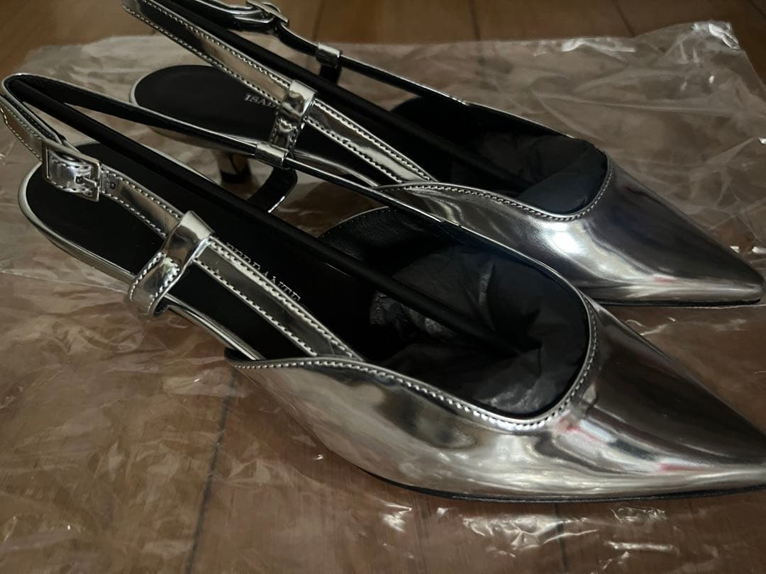 アルタイル＊シルバー ポインテッドトゥ ミュール　37