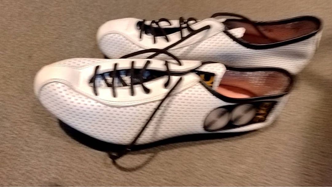 レーサーシューズ　イタリア製DEUGI メッシュタイプ白　サイズ40