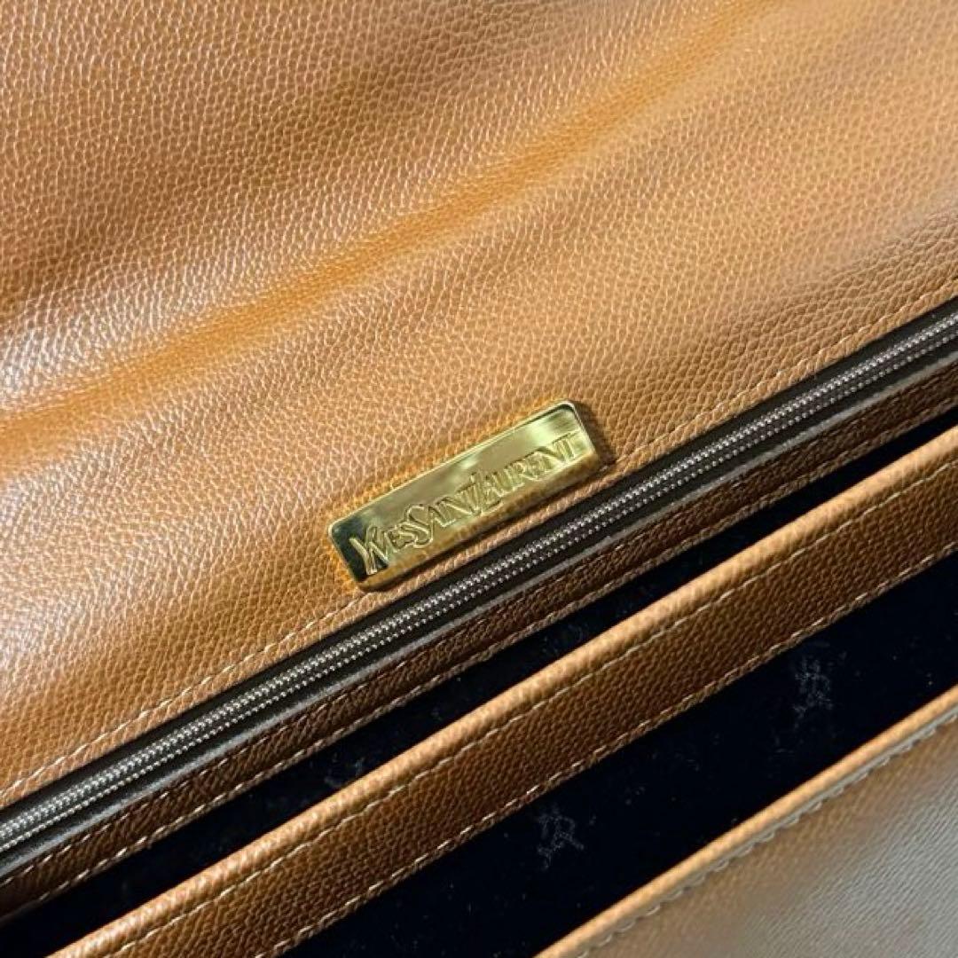 ⭐️未使用品⭐️　イヴサンローラン　カサンドラ　ブリーフケース　フラップ　レザー