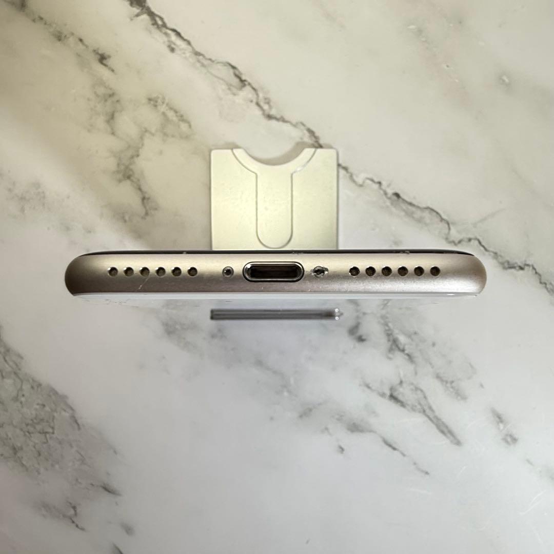 ★美品　iPhone SE 3 128GB SIMフリー バッテリー100%