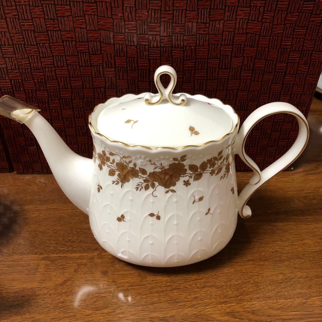 ナルミボーンチャイナ　カップ&ソーサー他セット