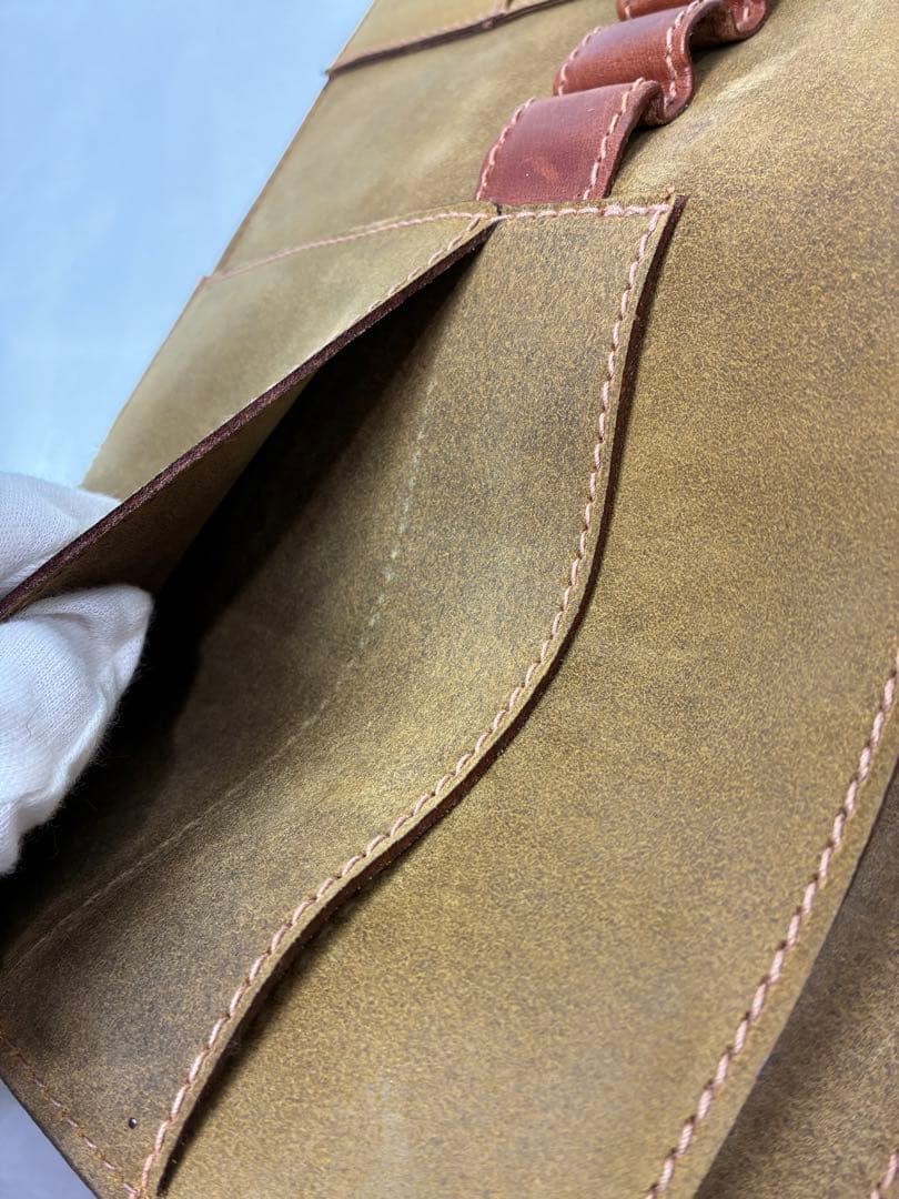 MAURIZIO GIANNIイタリアフィレンツェ　革製　ドキュメントホルダー