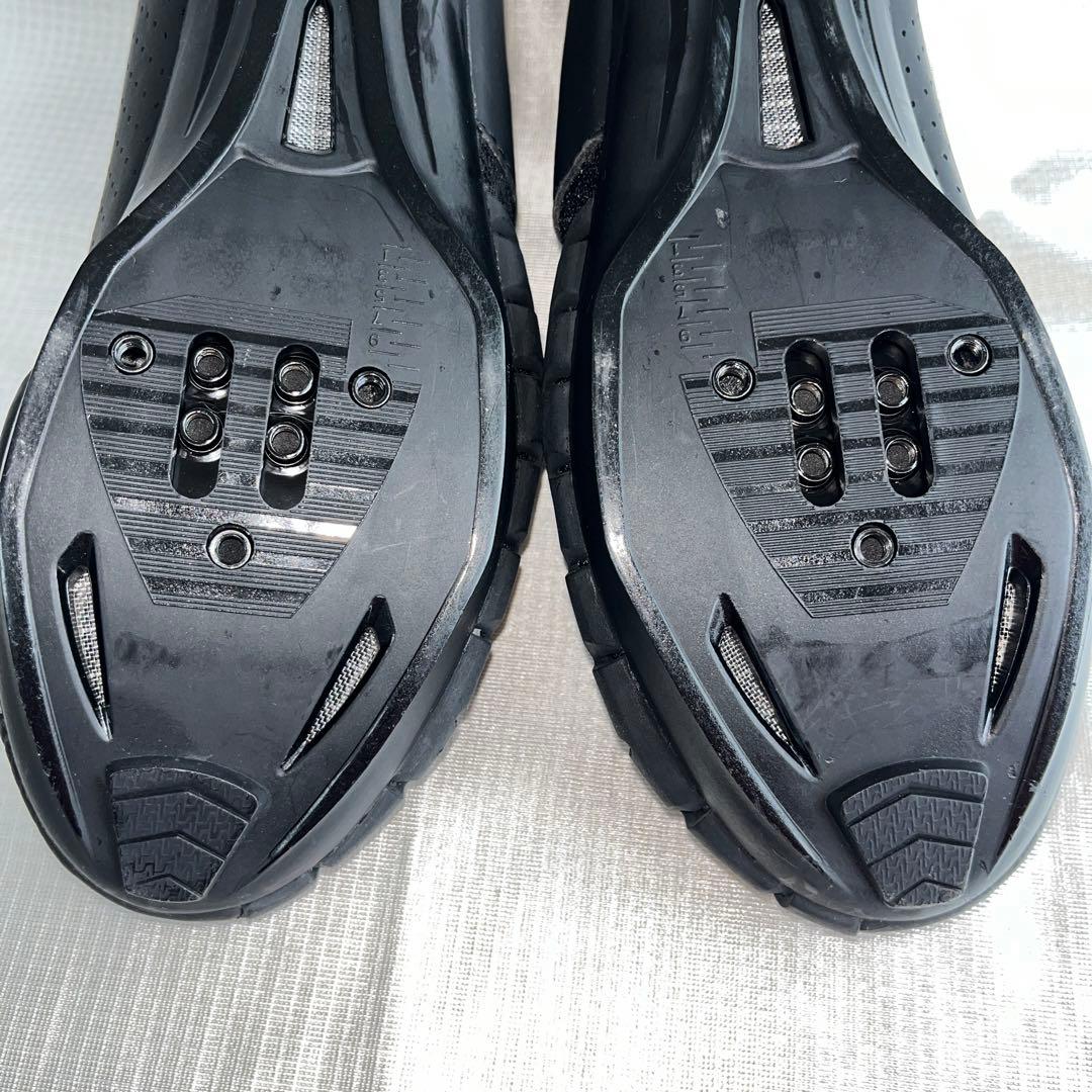 ボアダイヤル式 ロードバイクシューズ ブラック/レッド