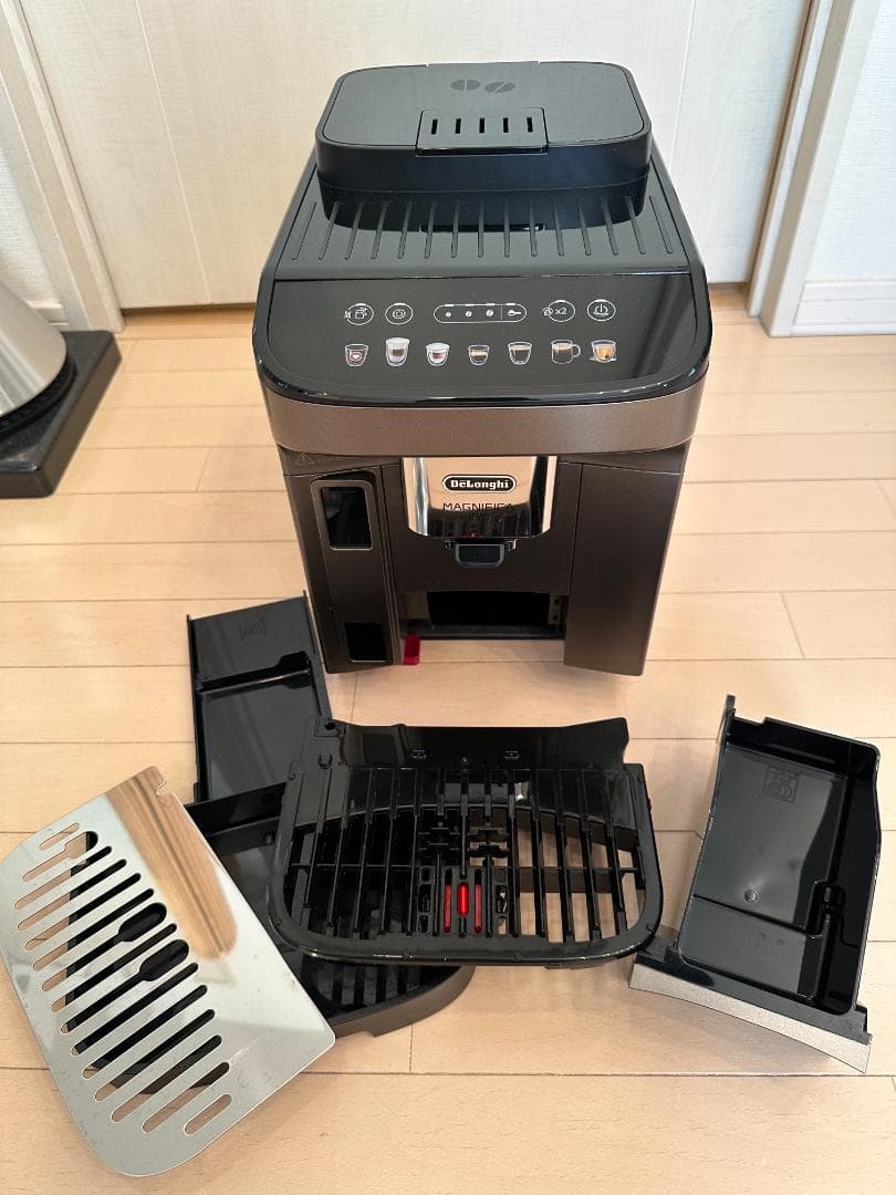 【専用グラス付】 デロンギ 全自動コーヒーマシーン マグニフィカ イーヴォ