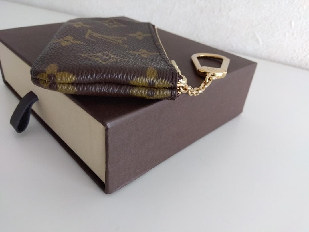 ルイヴィトン モノグラム ポシェットクレ M62650