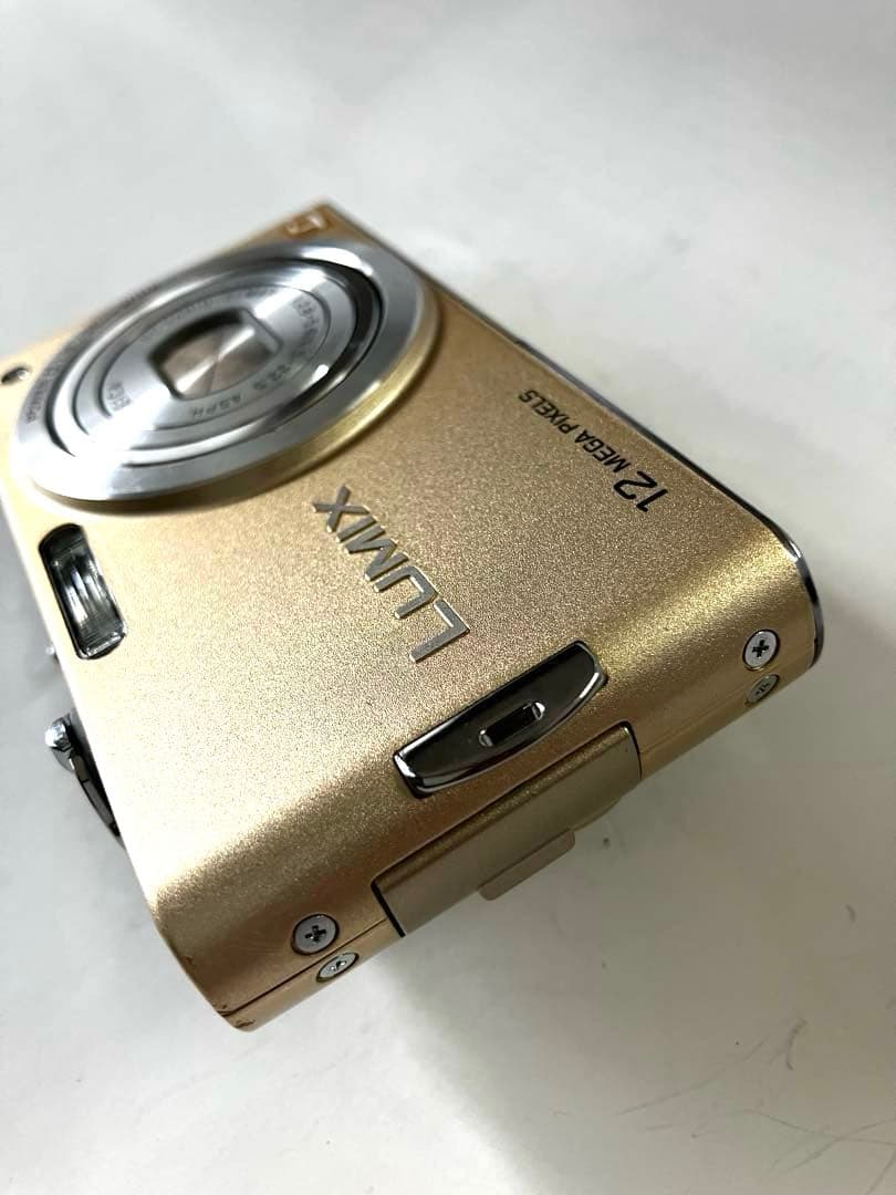 Panasonic LUMIX FX60 12メガピクセル シャンパンゴールド