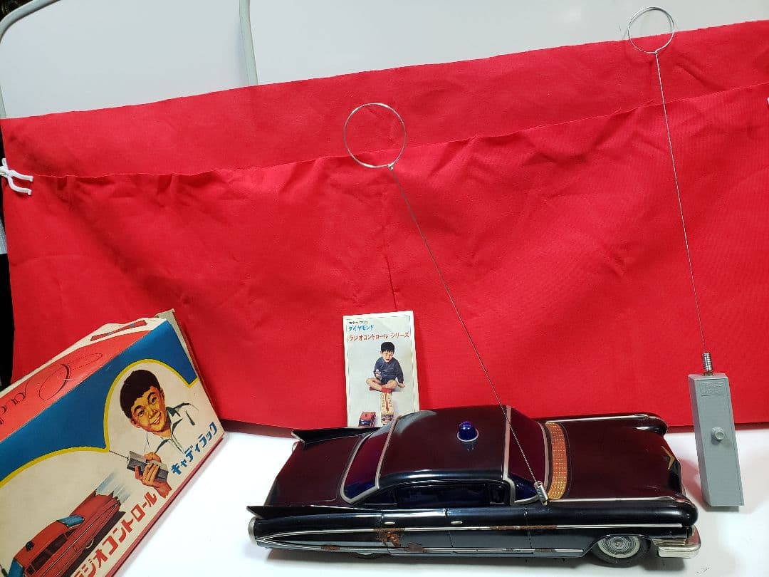 ヨネザワ ダイヤモンド　ラジコン　覆面パトカー？ キャディラック　４６cm！