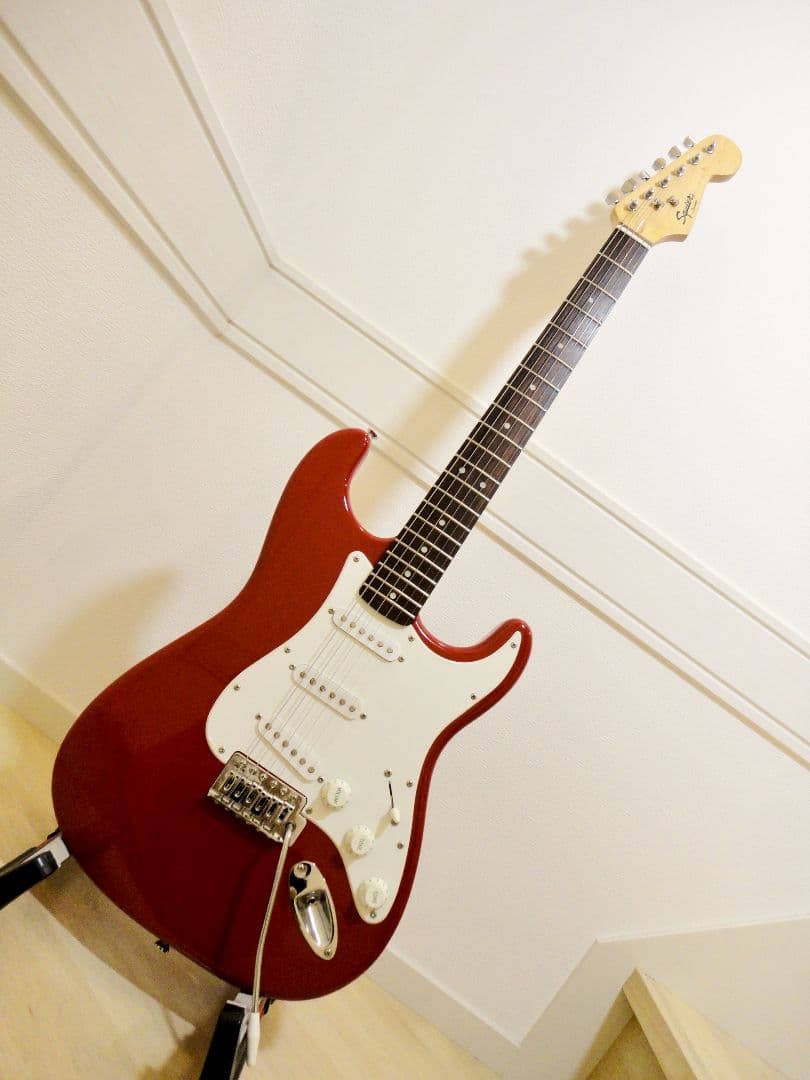 【メンテ済】Squier ストラトキャスター ダコタレッド