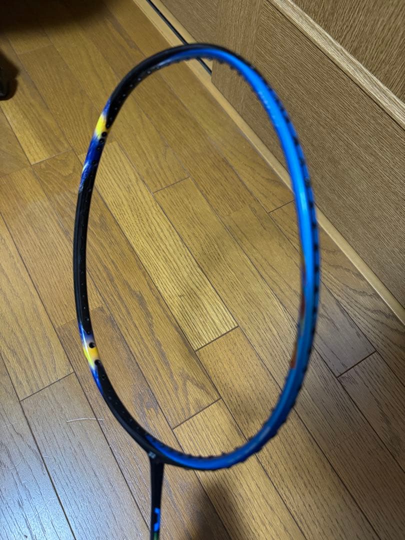 【廃盤】アストロクス77 3UG5 バドミントン　ラケット