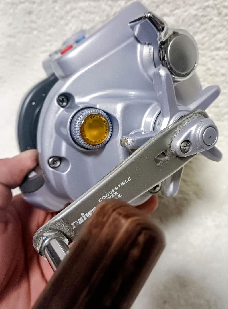 定価151800円ダイワスーパータナコンZ600SW電動リール