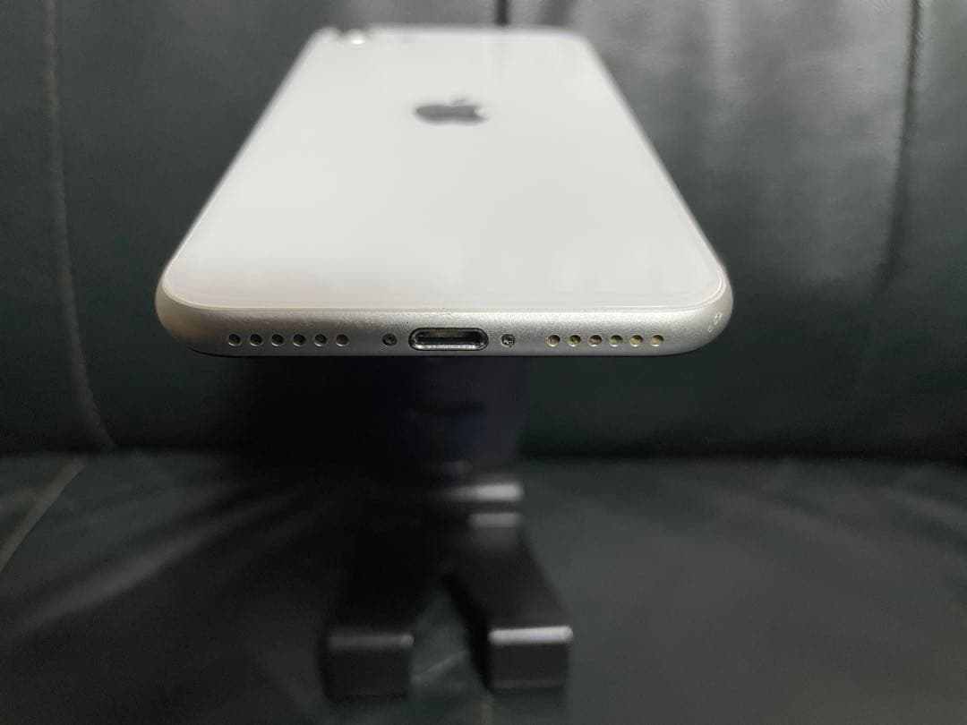 【新品バッテリー】iPhone SE2 128GB ホワイトSIMフリー