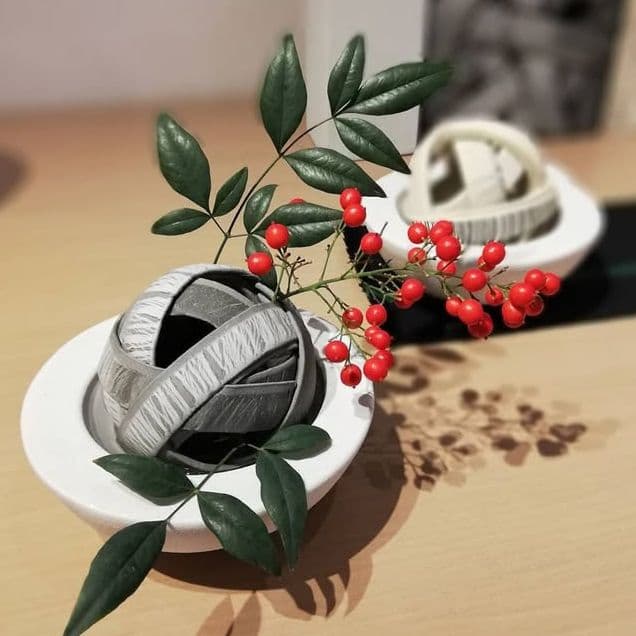 陶芸家 アーグネス・フス 「無限」 花器 フラワーベース 陶器 アート作品 希少