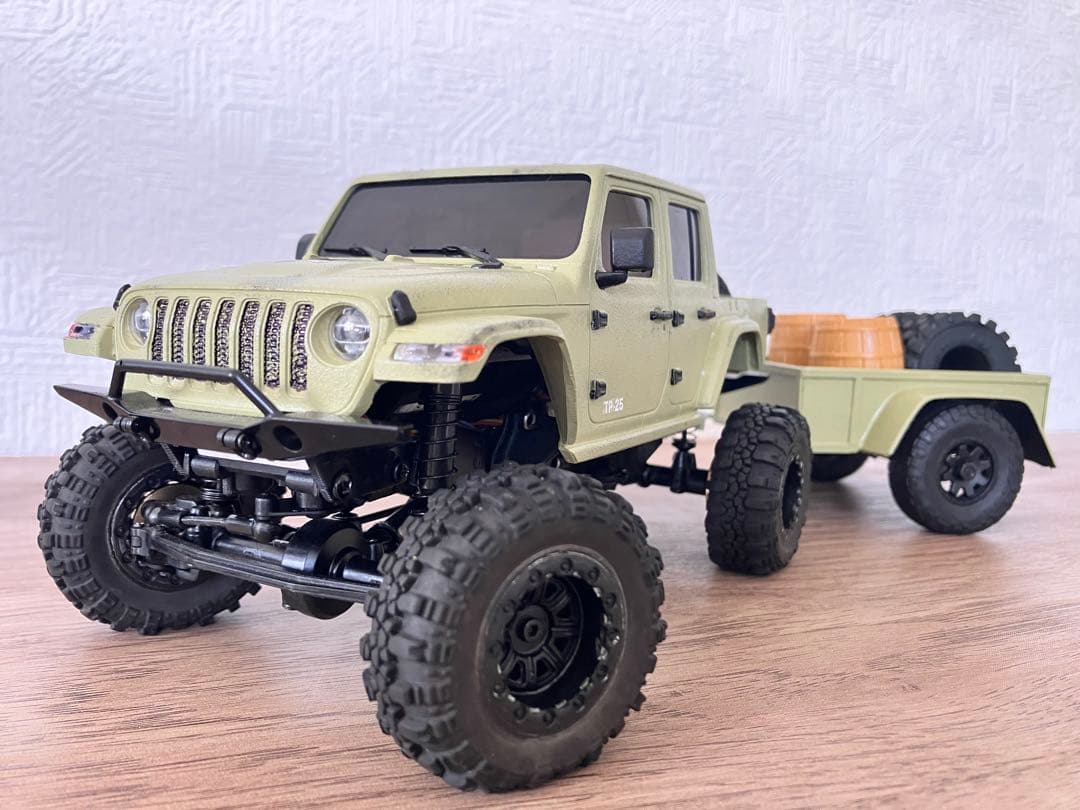 京商jeepグラディエーター風　ミニッツ4×4