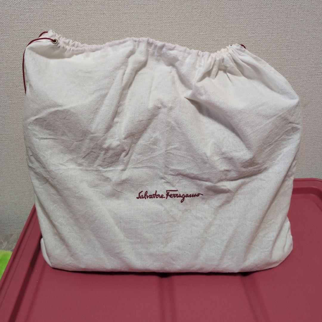 Salvatore Ferragamo かごバッグ ベージュ