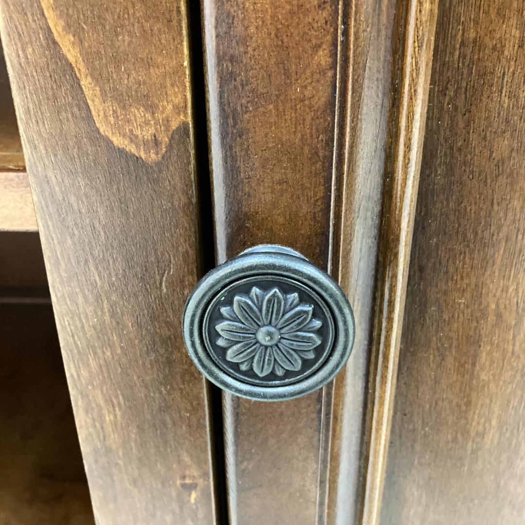 ASHLEY アシュレイ　サイドボード　リビングボード　キャビネット