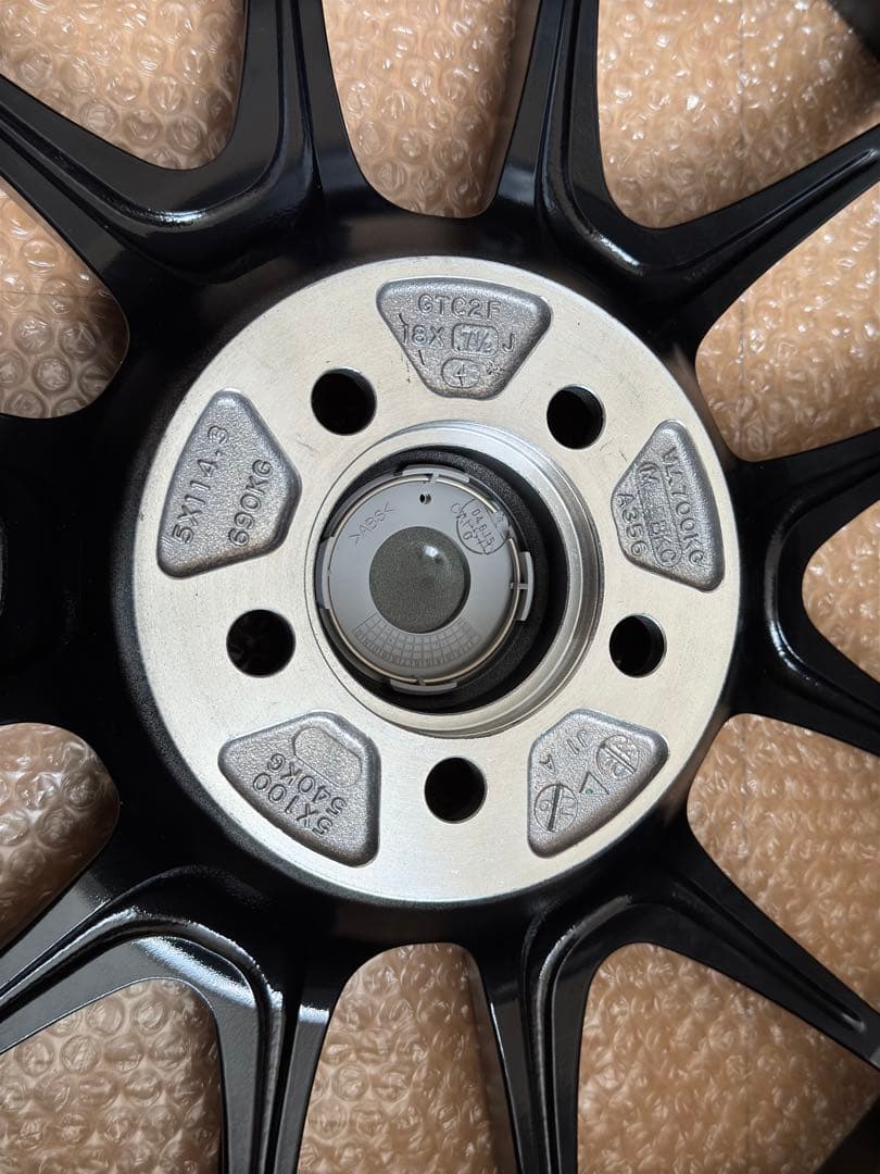 未使用品 ENKEI エンケイ GTC02 18インチ 4本セット