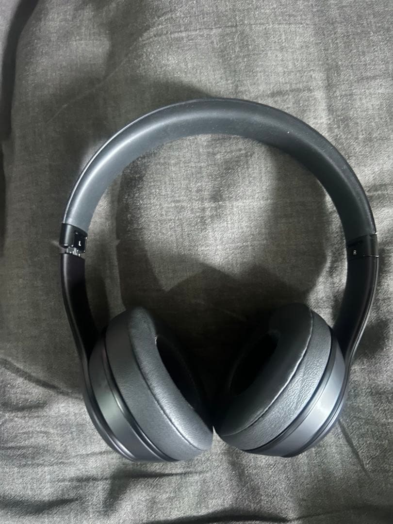 Beats Solo 3 ワイヤレスヘッドホン ブラック