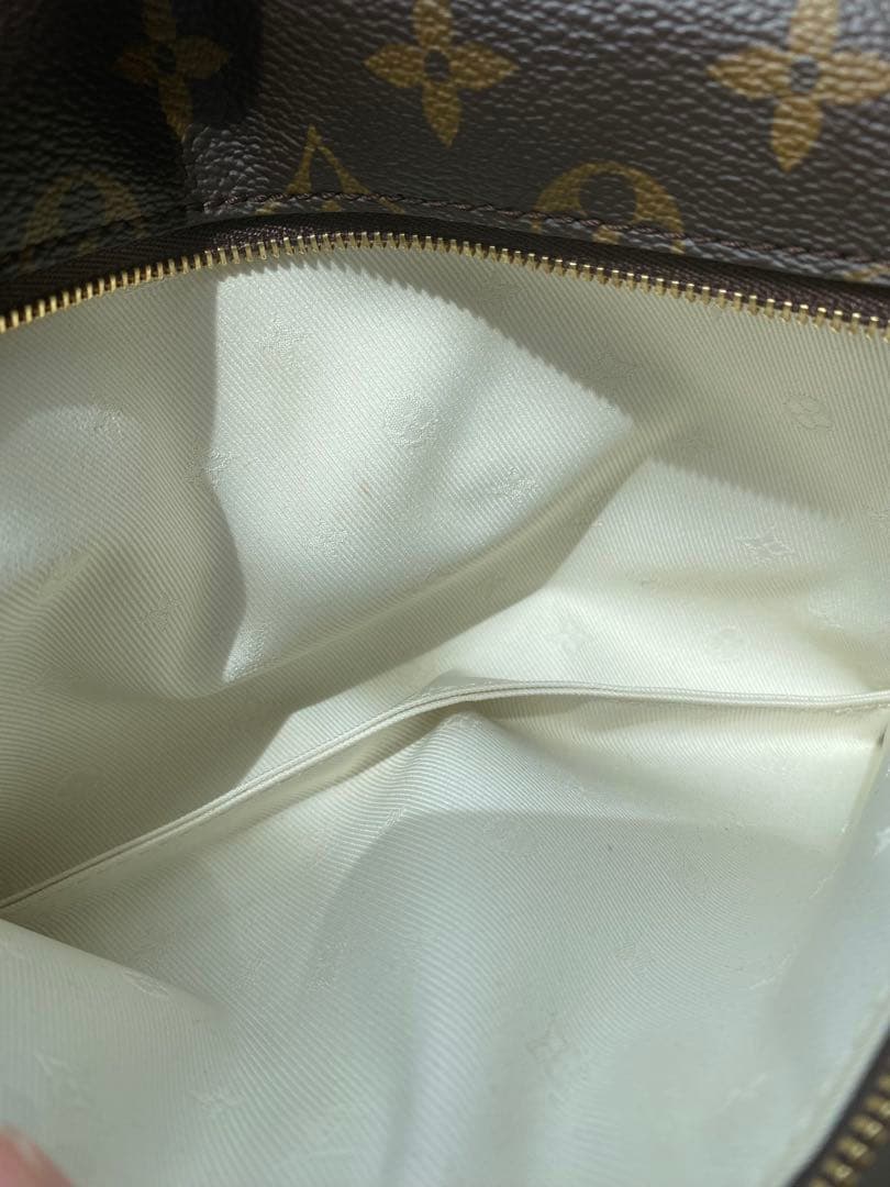 Louis Vuitton ボディバック　ハイライズモノグラム