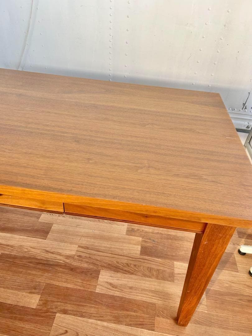 673 ニトリ エリル　ダイニングテーブル クラシック 150 木 リビング　b