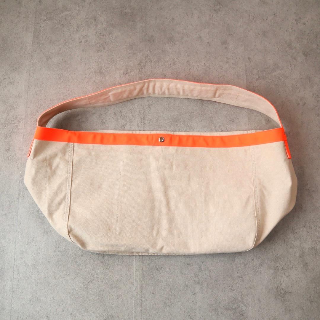 BEAMS BOY ニュースペーパー バッグ