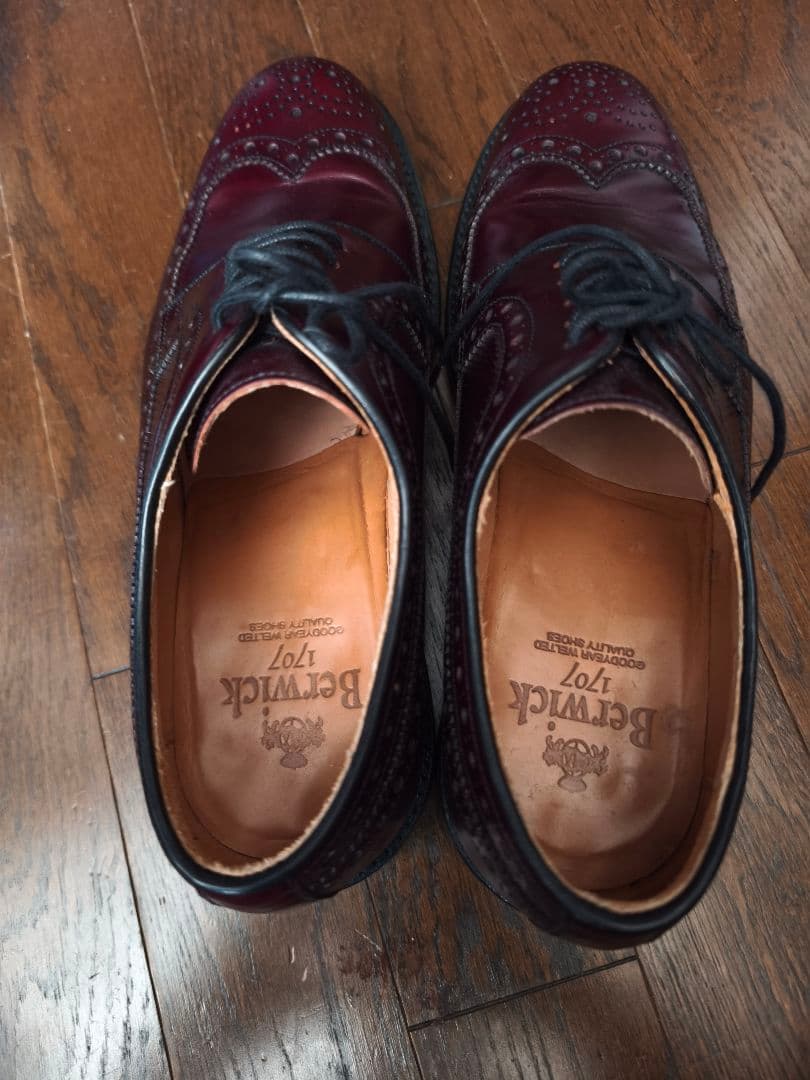 Berwick 1707 ウイングチップ　バーガンディ　UK8