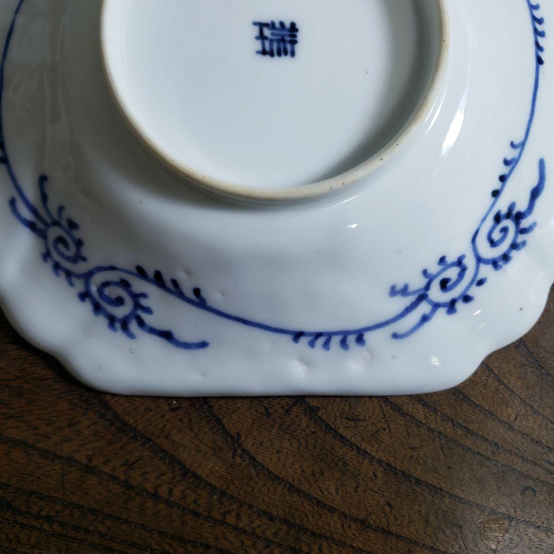 染付角皿　古伊万里　薄造　山水文様　牡丹文　唐草文　七宝繋文　江戸　明治　訳あり