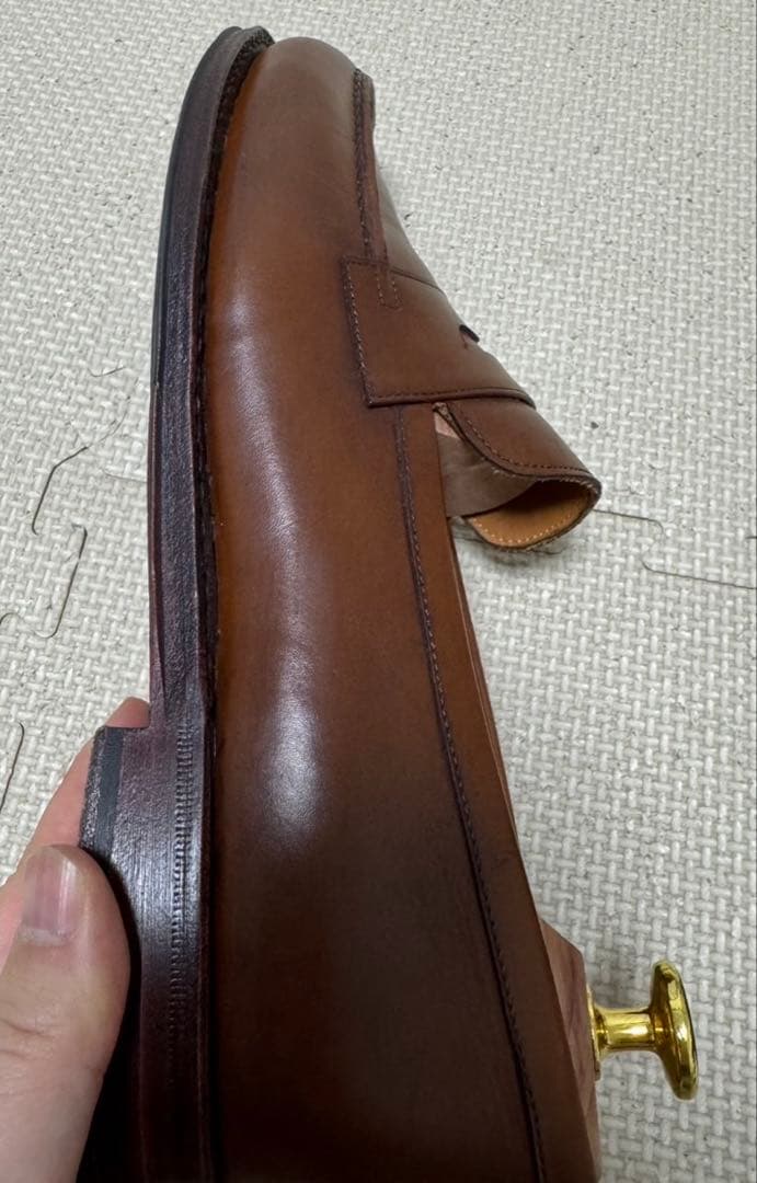 ジャランスリワヤ　ローファー