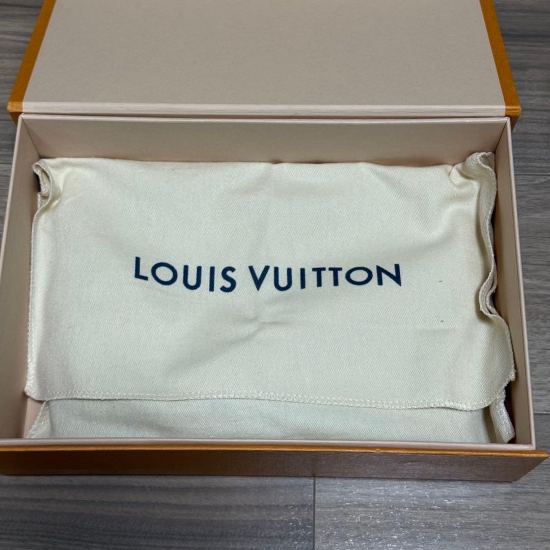 【希少・限定品】ルイヴィトン　クラッチバッグ デニム ライトブルー マルチカラー