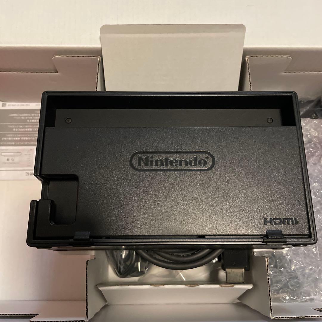 Nintendo Switch 本体　バッテリー持続時間が長くなったモデル