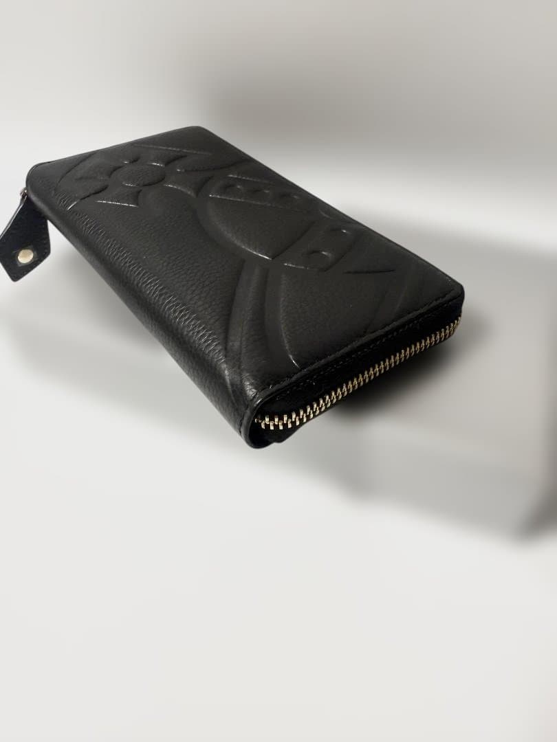 ヴィヴィアンウエストウッドvivienne westwood　オーブ型押ブラック