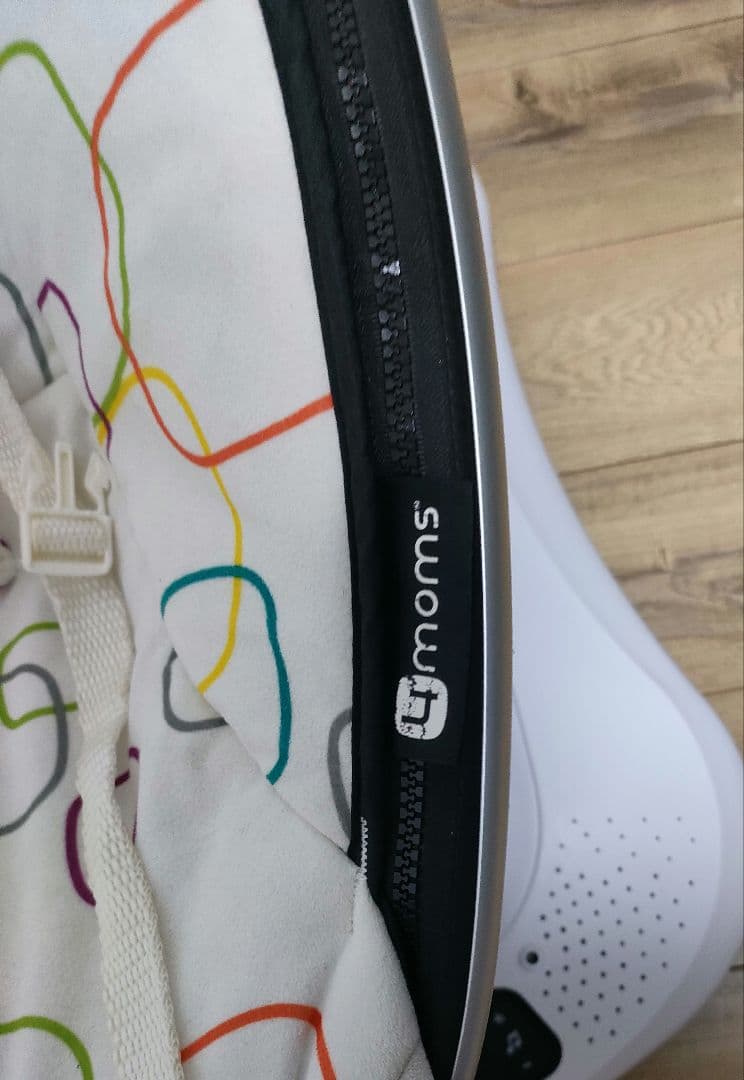 電動バウンサー mamaRoo4.0(ママルー4.0)