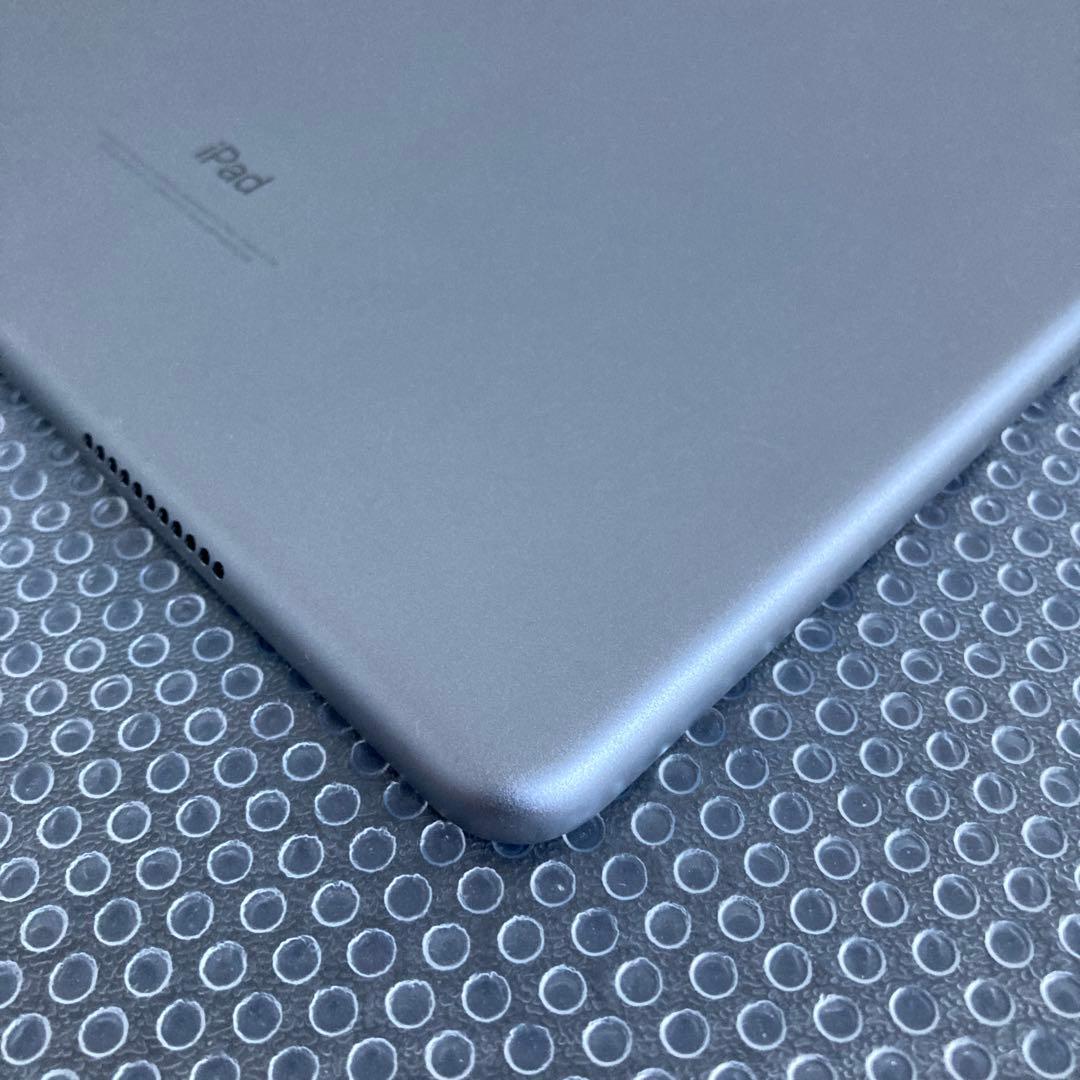 772 外観美品☆電池ほぼ新品☆iPad Pro 64GB 10.5インチ☆