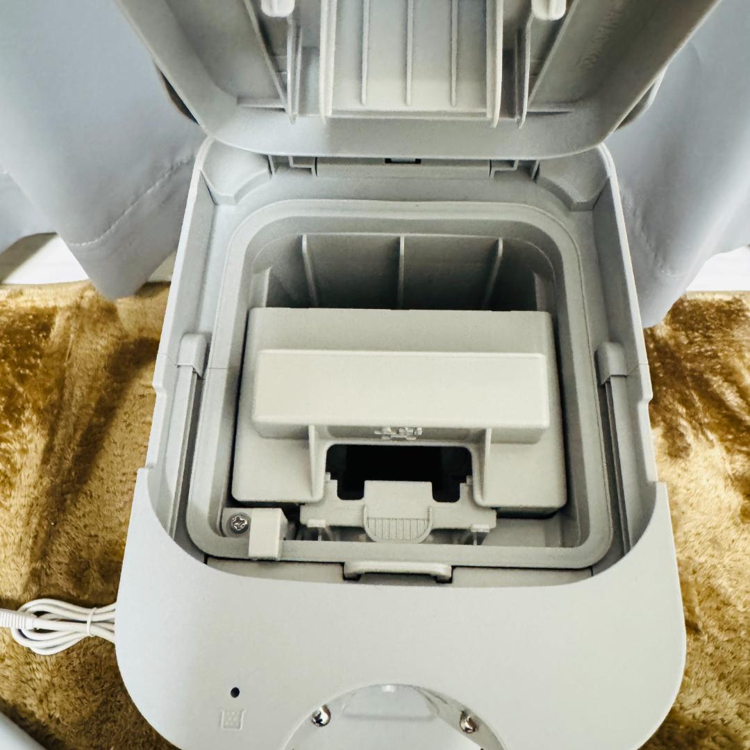 Panasonic パナソニック コードレス掃除機　MC-NS70F