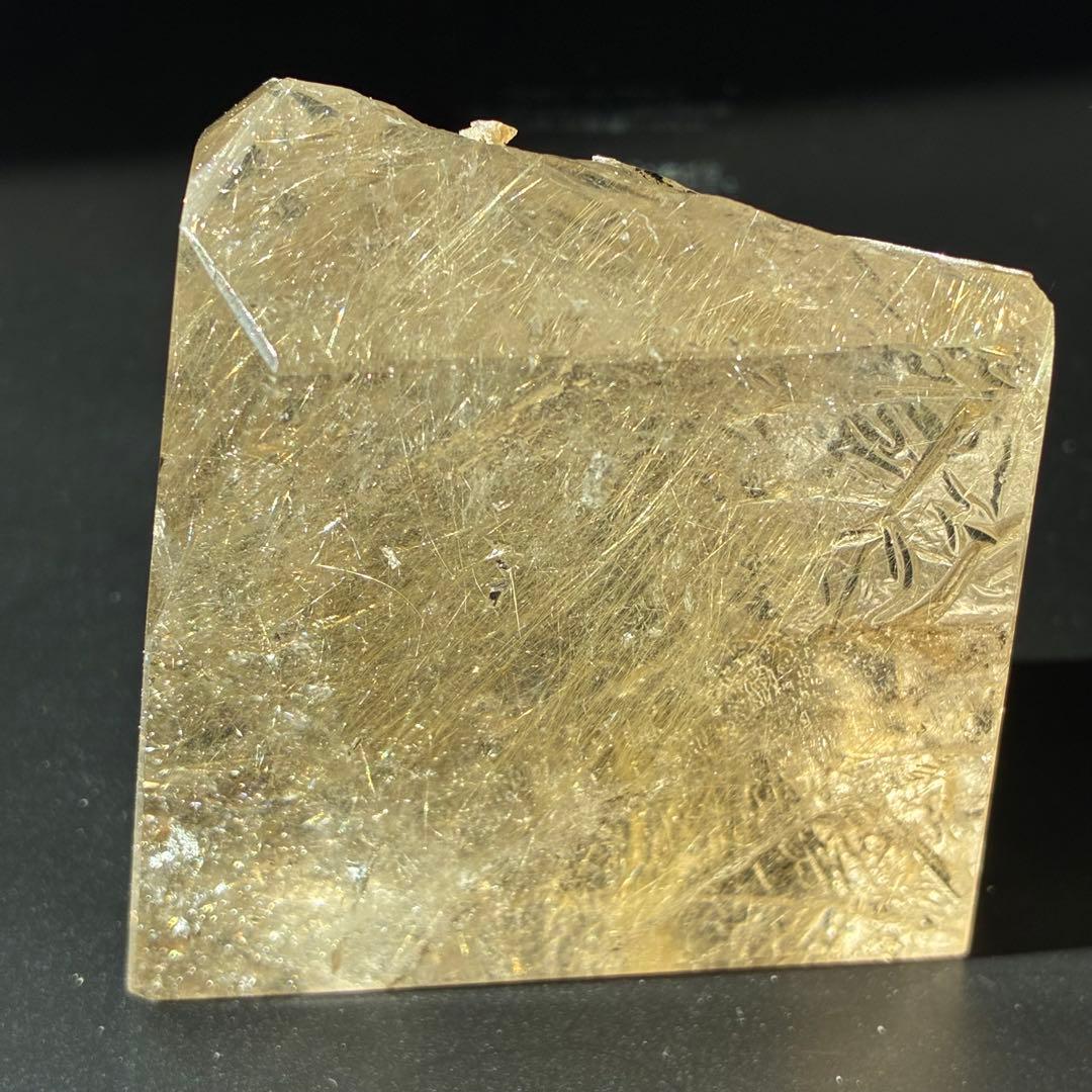 お正月SALE〜☆天然石☆ ルチルクォーツ　ヴィーナス　虹　高品質　原石　箱付き