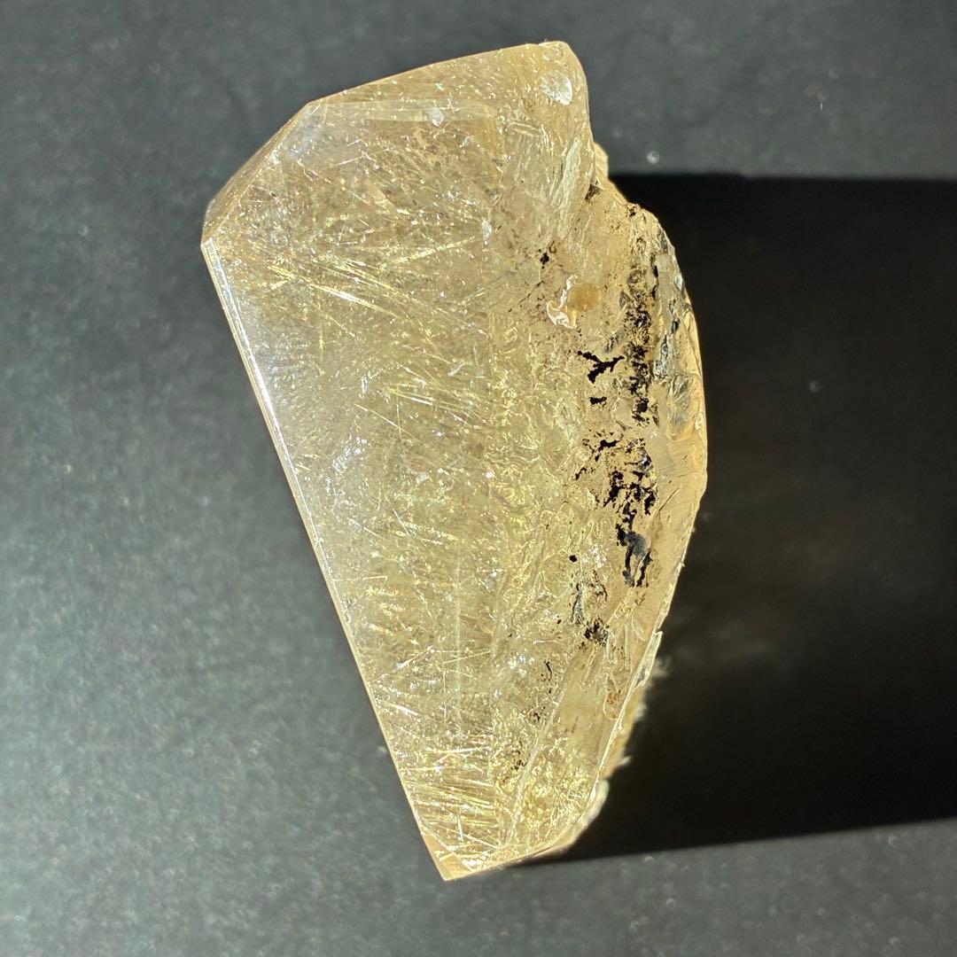 お正月SALE〜☆天然石☆ ルチルクォーツ　ヴィーナス　虹　高品質　原石　箱付き