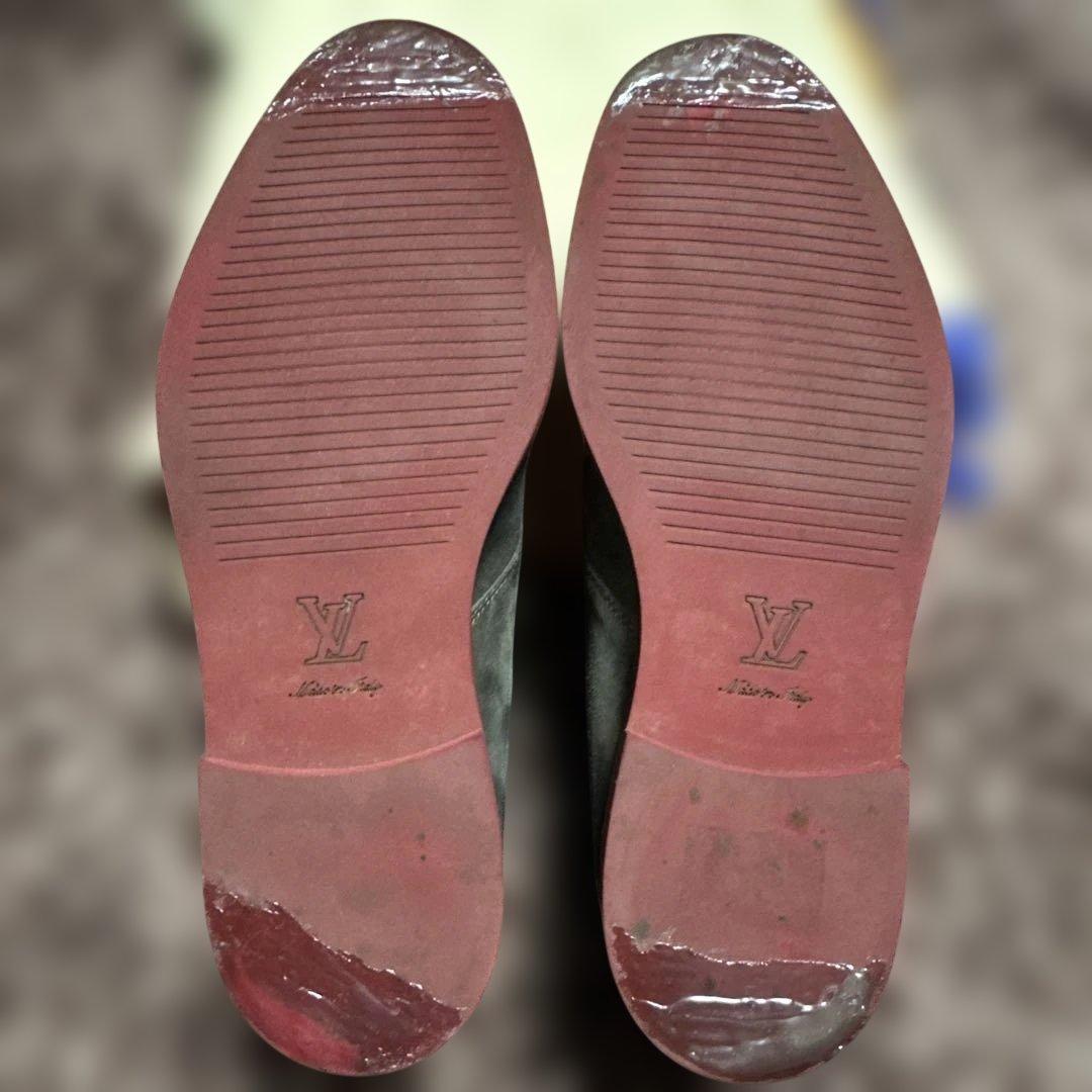 ルイヴィトン　グレー スエード チャッカブーツ 保存袋付き