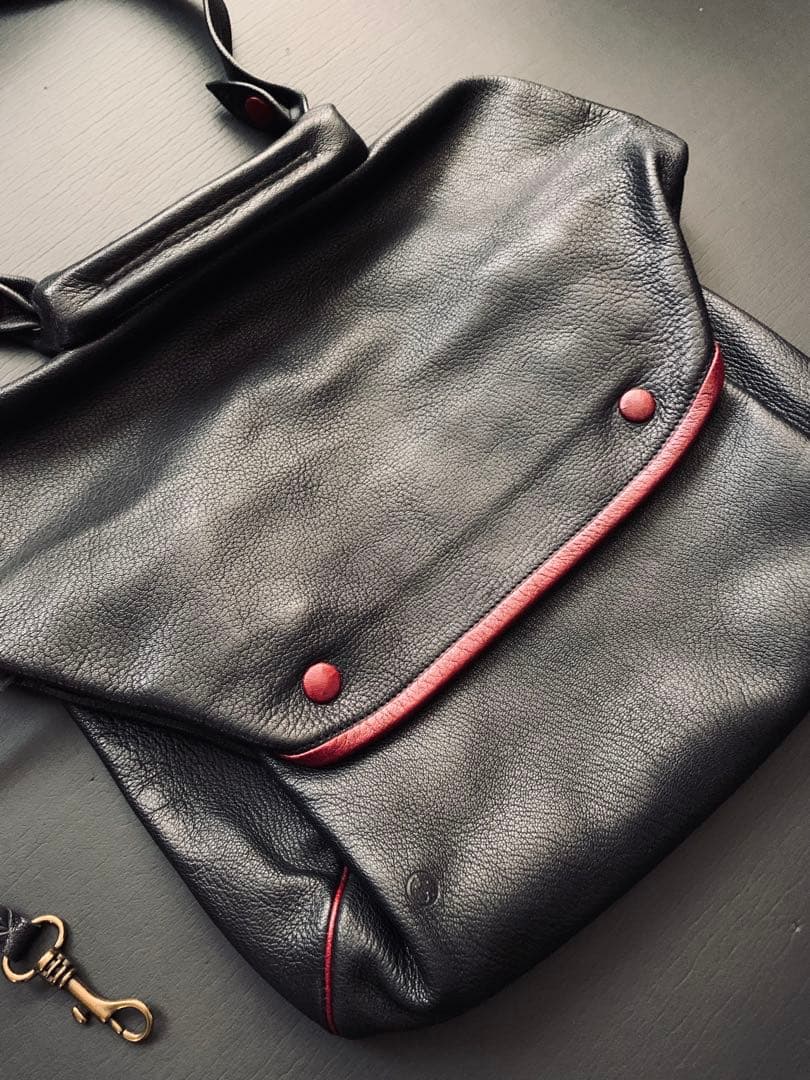 革の魔術師「MAMET MAROQUINIER 」 芸術的バッグ ¥20万程