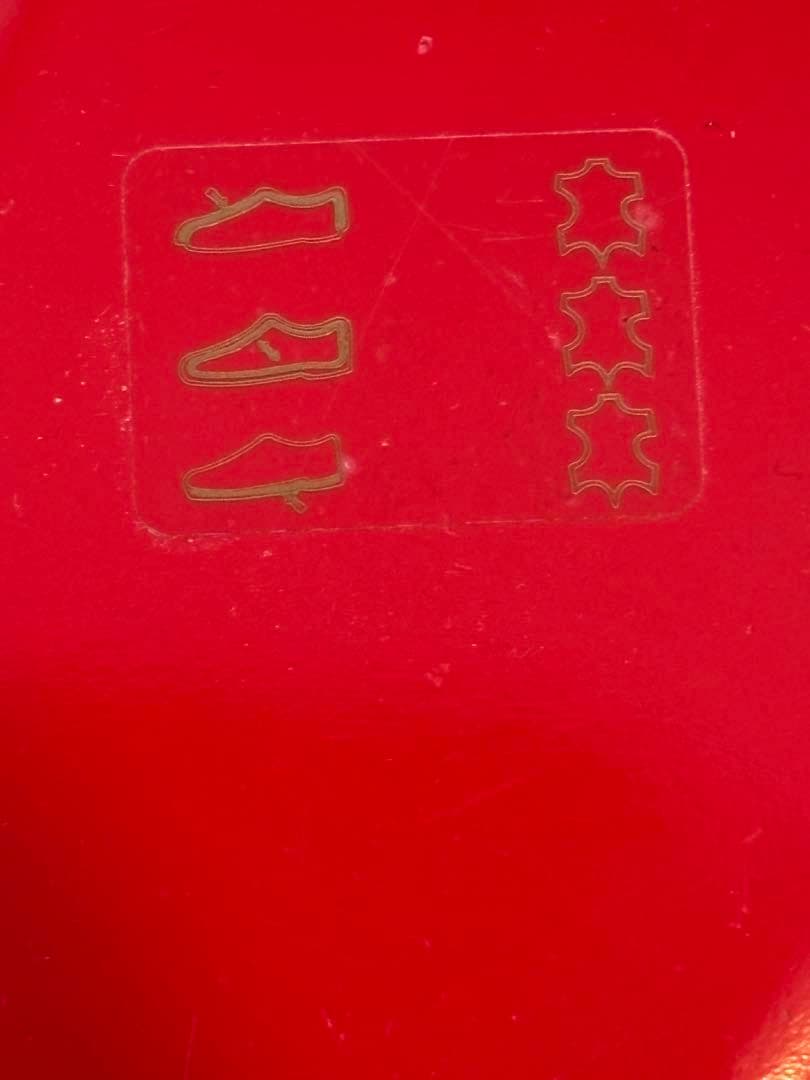 未使用　Christian Louboutin スタッズ フラットシューズ