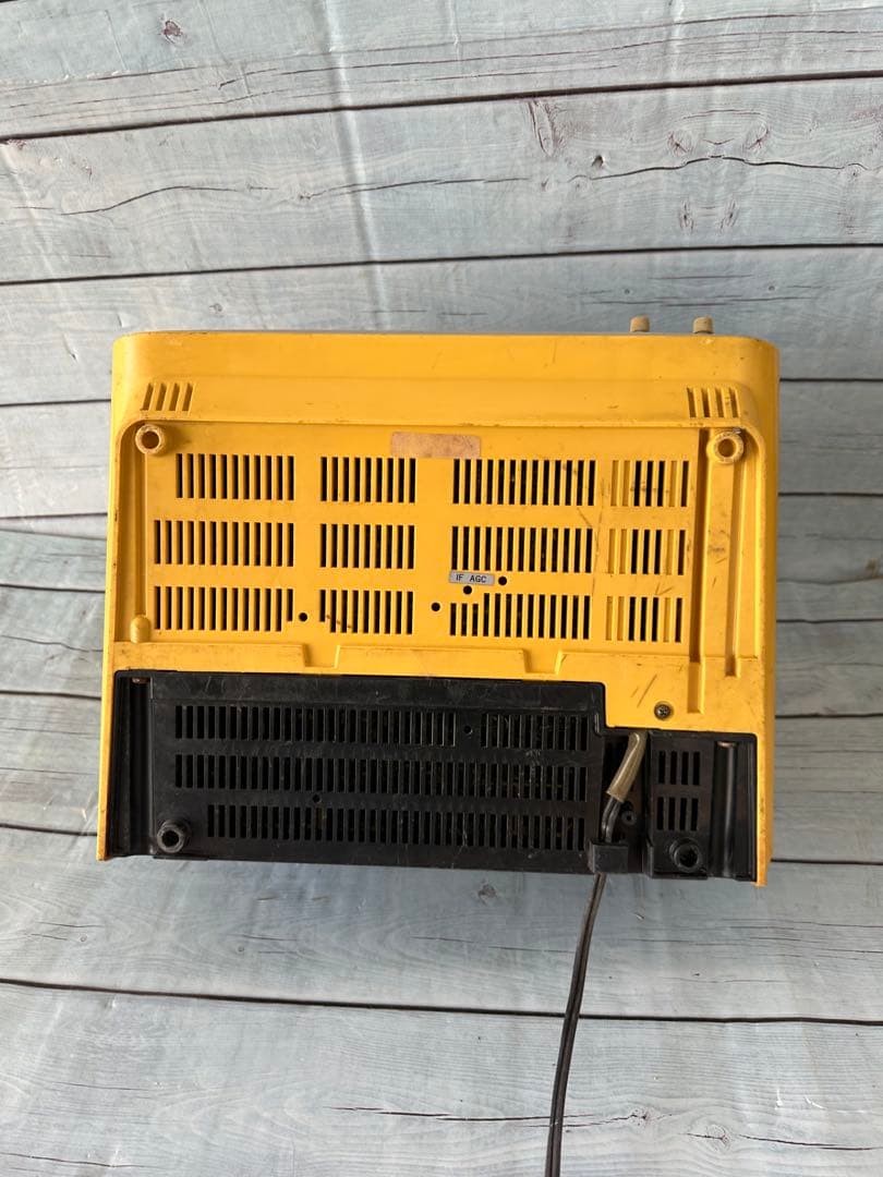 ナショナル白黒ブラウン管テレビ「TR-903E」(H15)