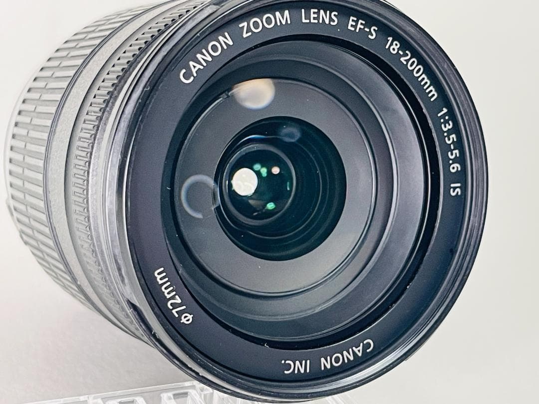 美品☘️Canon EF-S 18-200mm F3.5-5.6 IS キヤノン