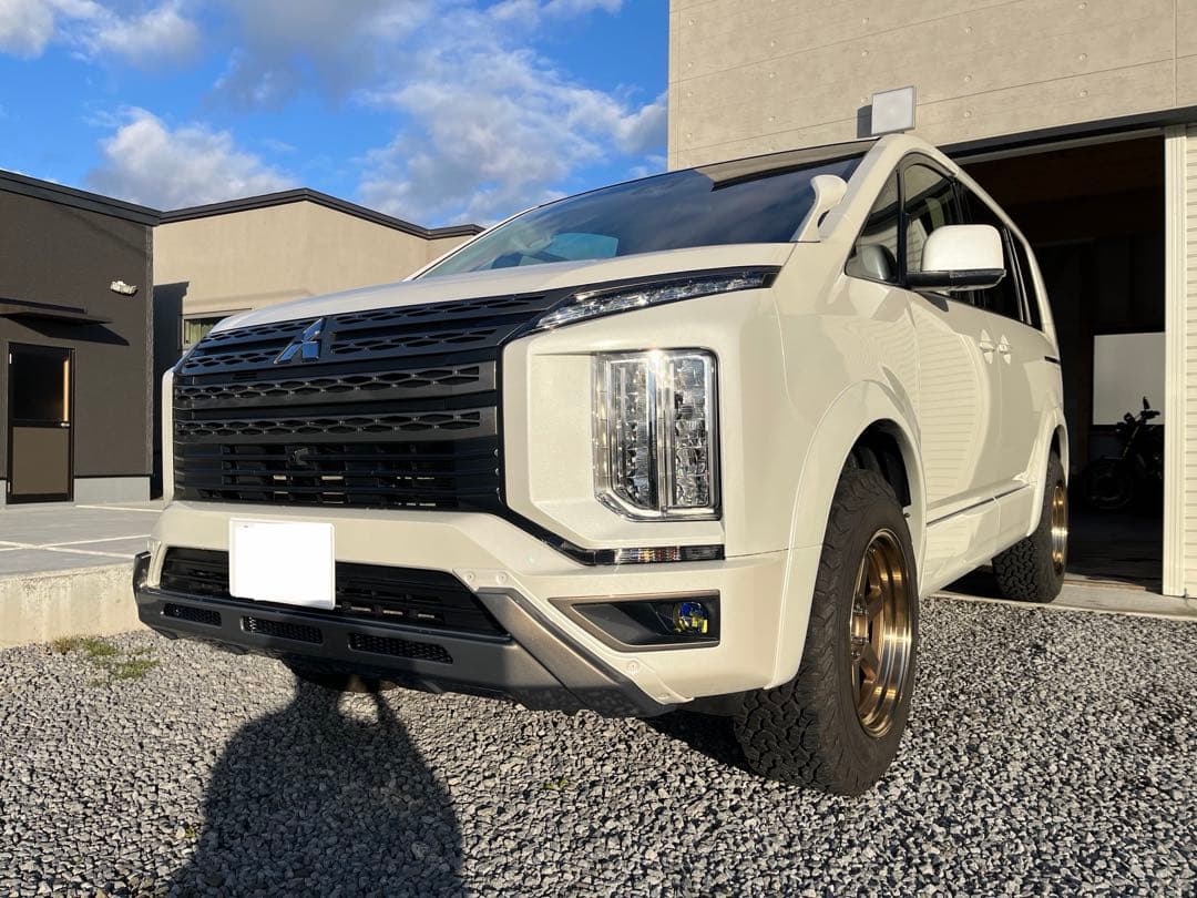 新型デリカD:5 後期 フロントグリルM'z SPEED バンパーガードセット