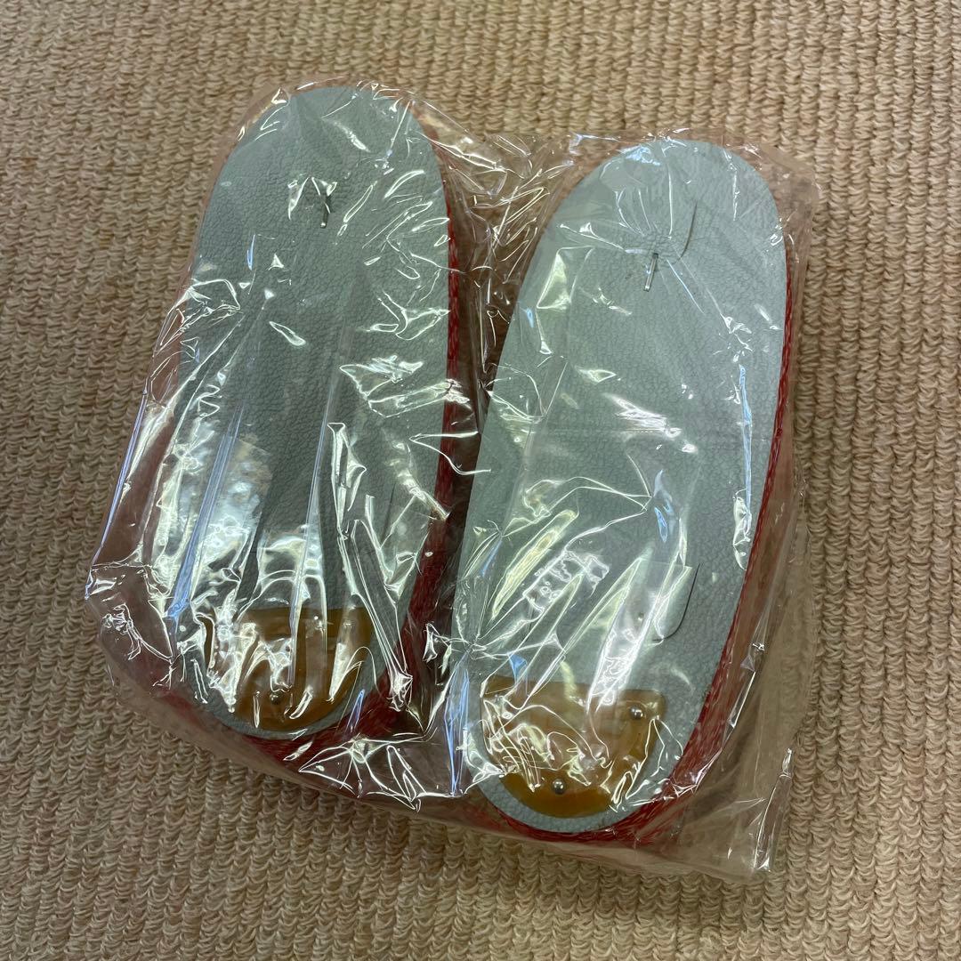 新品 七五三 三歳お祝い着 フルセット 赤 被布 着物 襦袢 草履 巾着 髪飾り