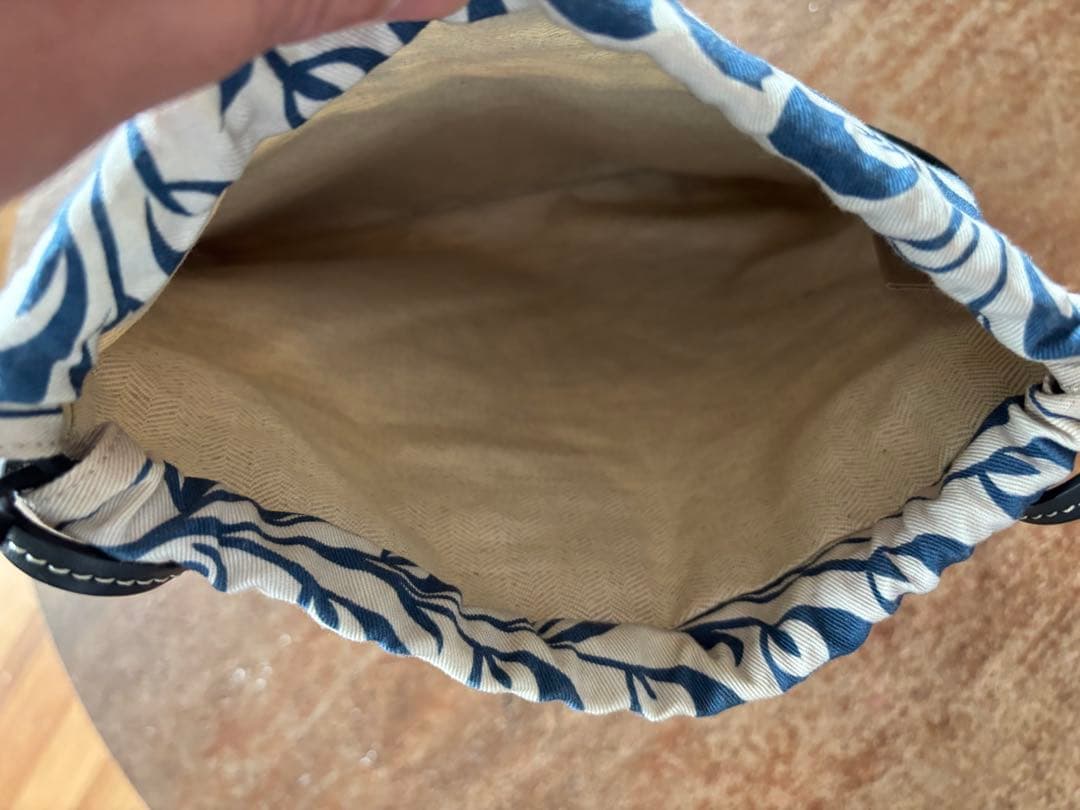 【美品】LOEWE ドローストリング ポーチ　巾着袋