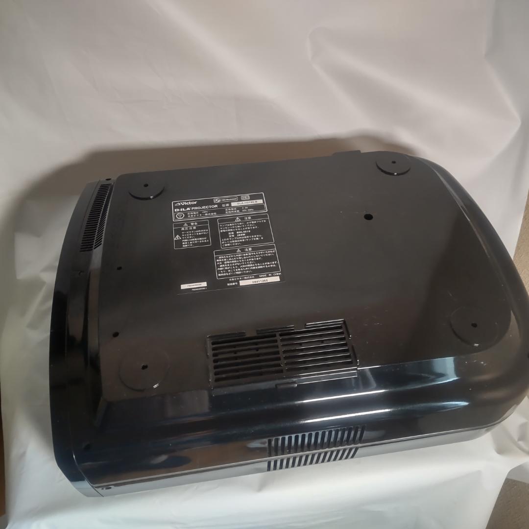 D-ILAプロジェクター victor HD-750B リモコン付 配送料無料。