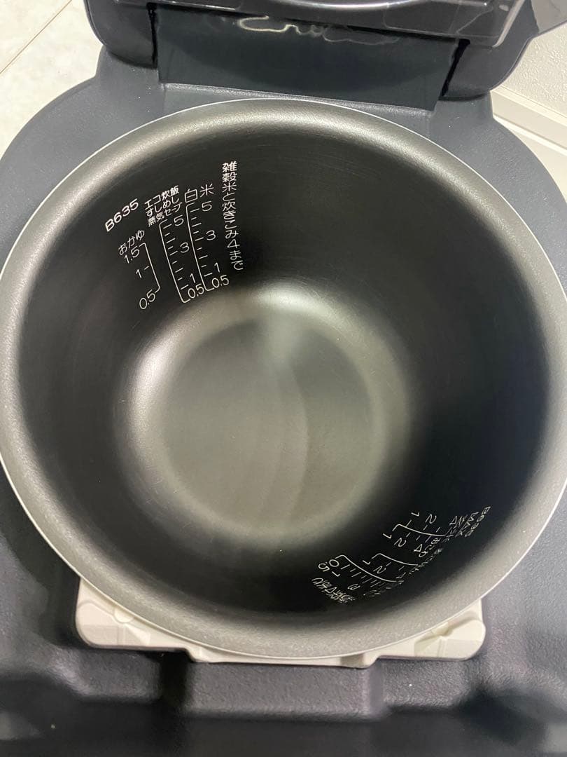 【美品】象印 極め炊き 圧力IH炊飯ジャー NW-YA10