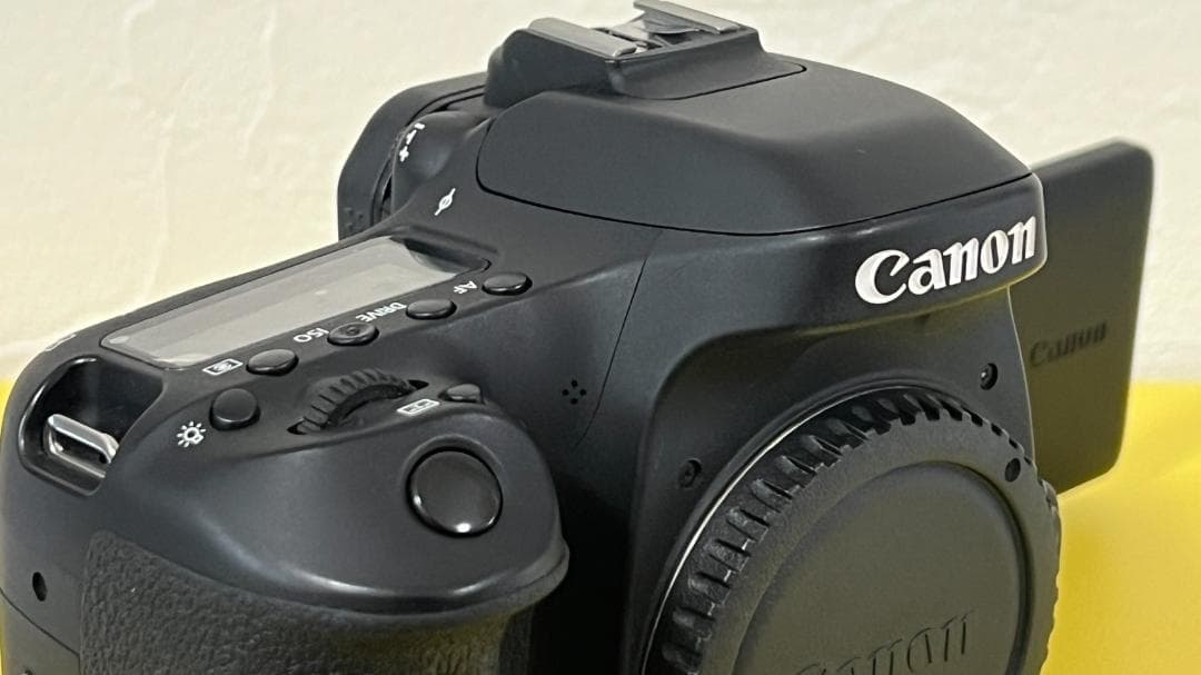 【美品】Canon EOS 80D デジタル一眼レフカメラ【値引き】