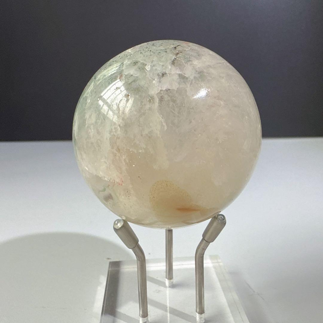 天然石水晶共生瑪瑙の笑い口　置物　スフィアNO.080703